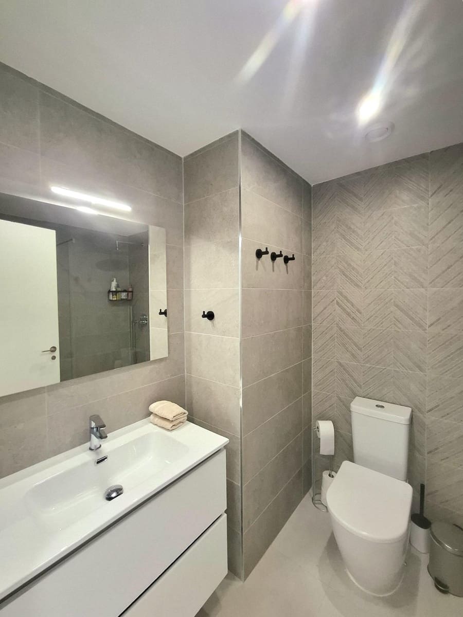 3 makuuhuone Huoneisto myytävänä paikassa Orihuela Costa mukana uima-altaan - 390 000 € (Ref: 10084102)