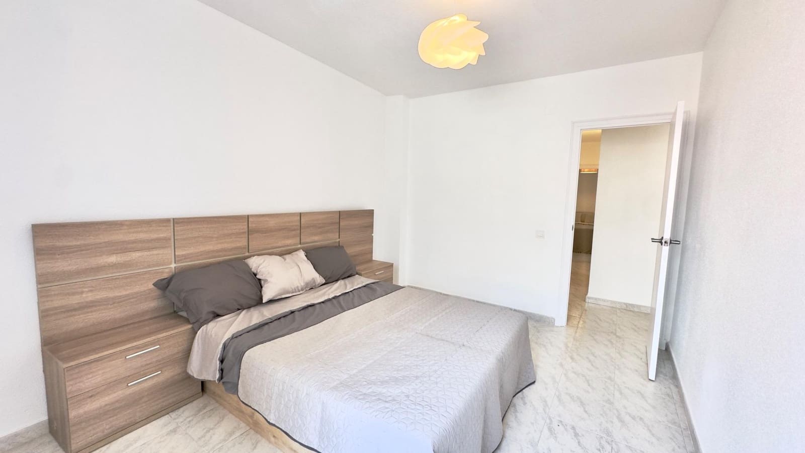 3 sypialnia Apartament na sprzedaż w Torrevieja - 179 000 € (Ref: 10084105)