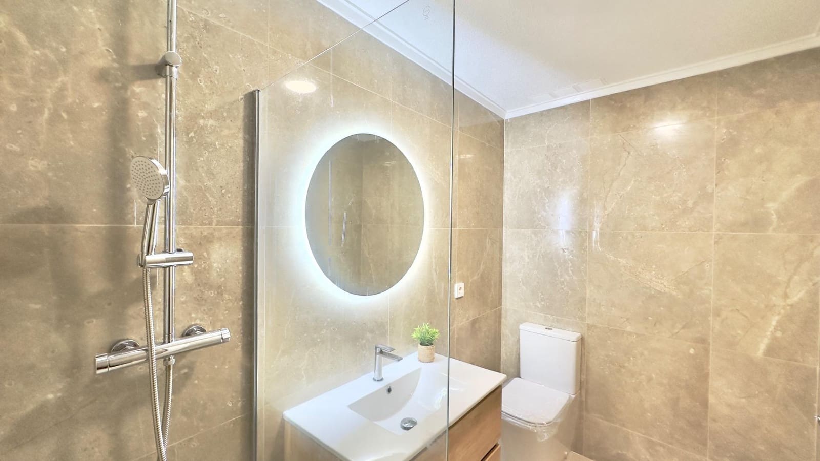 3 sypialnia Apartament na sprzedaż w Torrevieja - 179 000 € (Ref: 10084105)