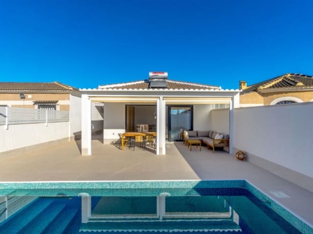 3 sypialnia Willa na sprzedaż w El Chaparral, Torrevieja z basenem garażem - 459 000 € (Ref: 10084123)