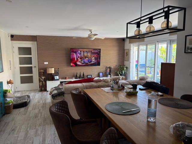 2 makuuhuone Huvila myytävänä paikassa El Chaparral - La Siesta - La Torreta, Torrevieja mukana uima-altaan - 465 000 € (Ref: 10084130)