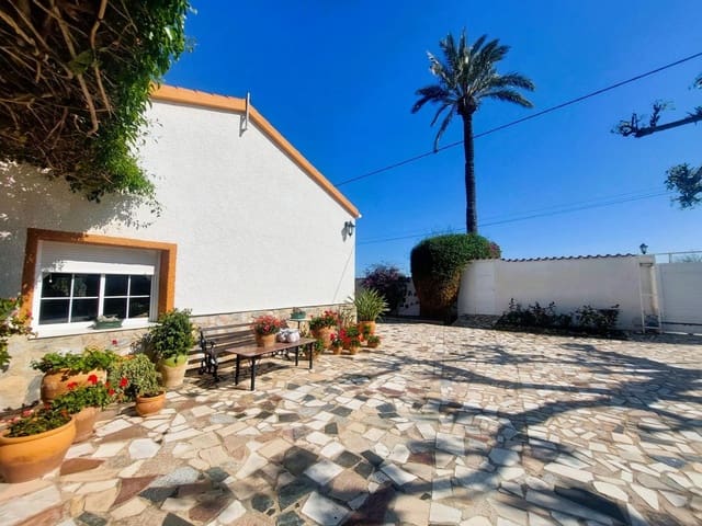 5 slaapkamer Finca/Landhuis te koop in La Marina, Elche / Elx met garage - € 539.000 (Ref: 10084151)