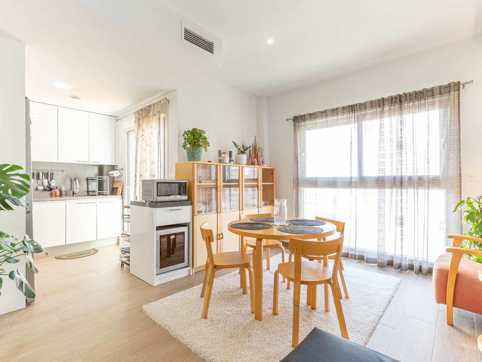 Apartamento de 2 habitaciones en Torrevieja en venta con piscina - 197.000 € (Ref: 10084203)