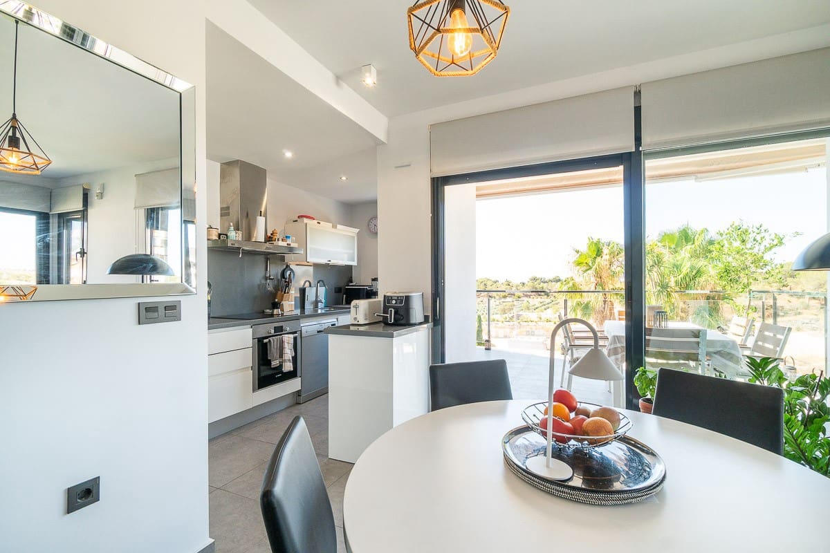 3 chambre Appartement à vendre à Villamartin avec piscine garage - 349 900 € (Ref: 10084210)