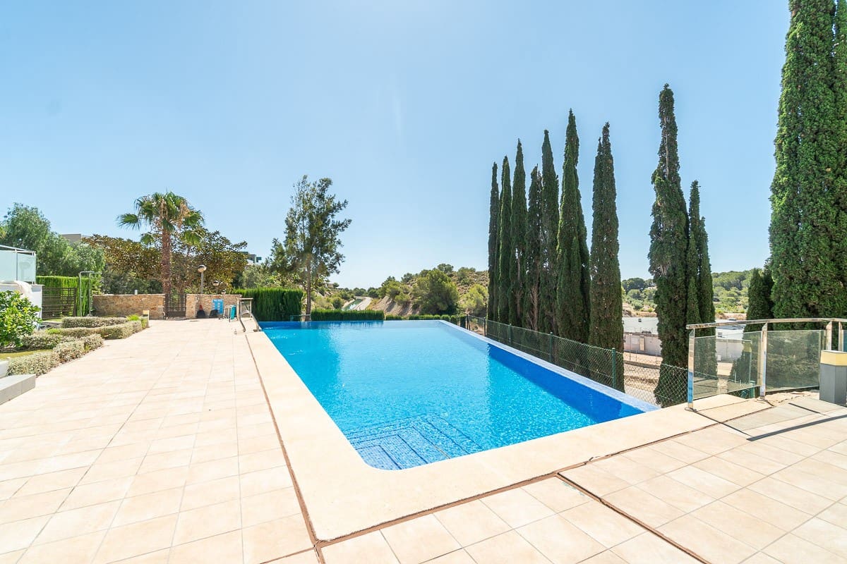 3 chambre Appartement à vendre à Villamartin avec piscine garage - 349 900 € (Ref: 10084210)