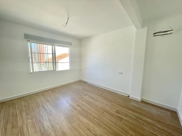 3 makuuhuone Omakotitalo myytävänä paikassa Daya Vieja - 165 900 € (Ref: 10084223)