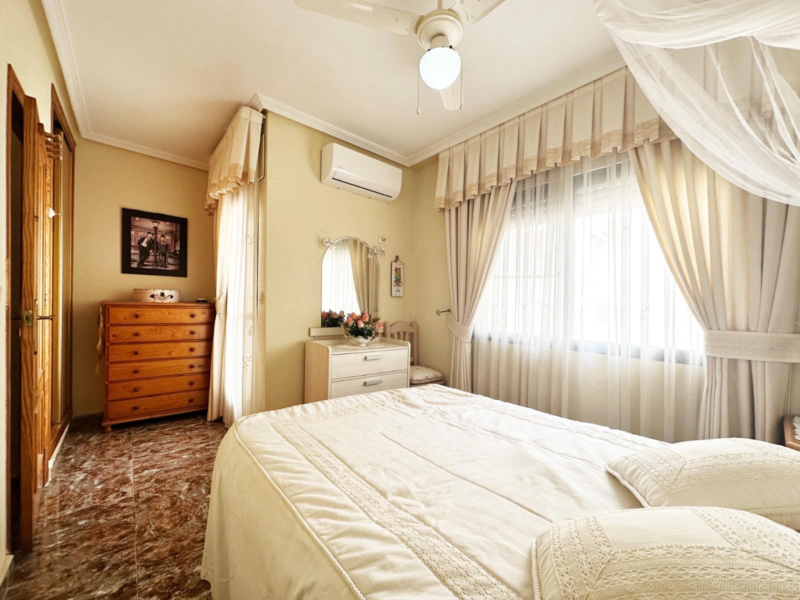 3 Zimmer Villa zu verkaufen in Orihuela Costa mit Pool - 250.000 € (Ref: 10084231)