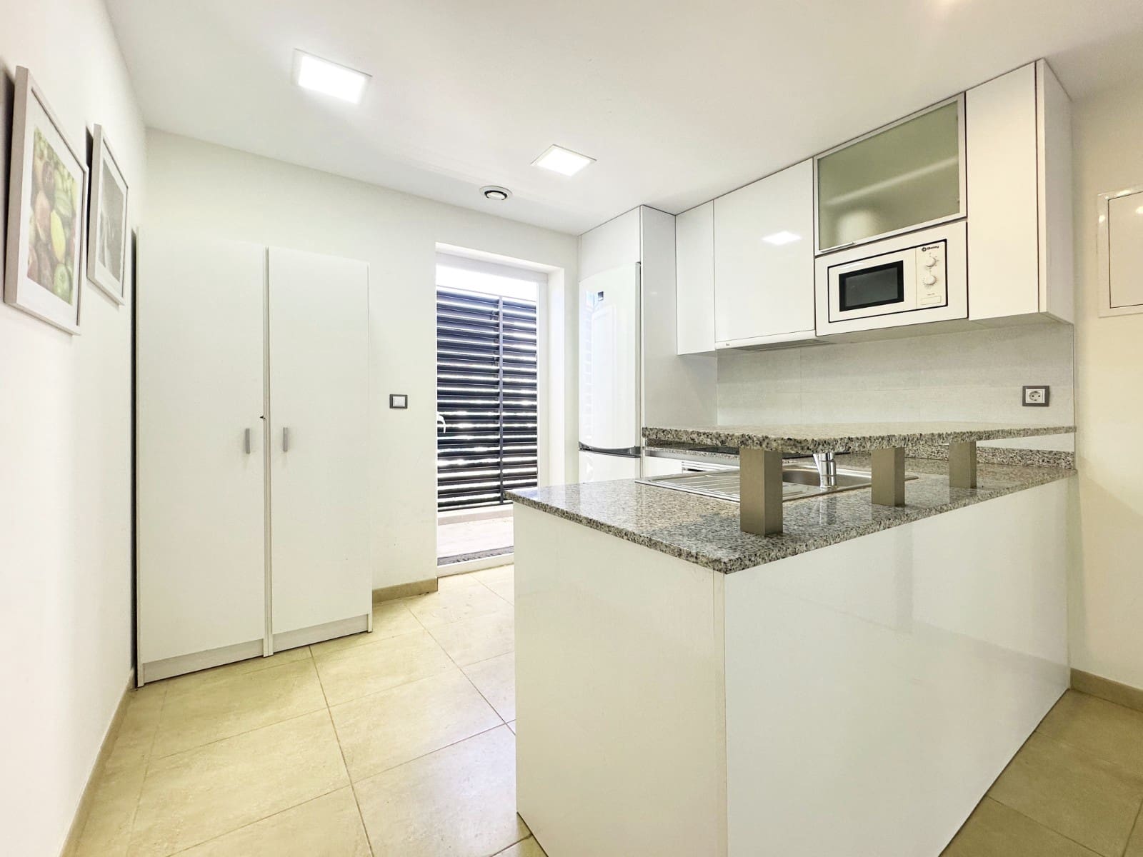 2 bedroom Apartment for sale in Santa Pola with pool garage - € 280,000 (Ref: 10084236)