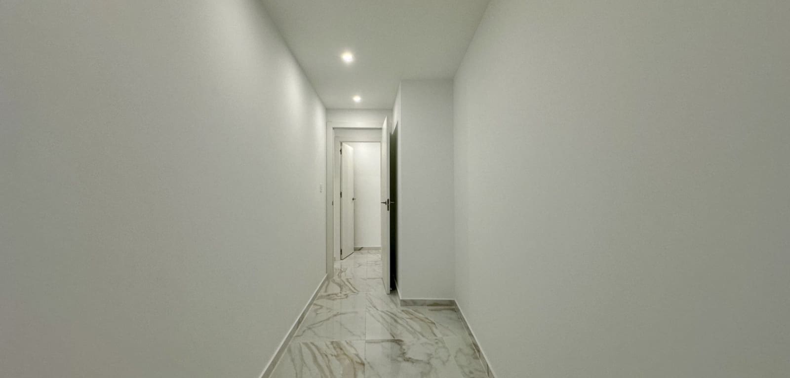 2 sypialnia Apartament na sprzedaż w Torrevieja - 239 000 € (Ref: 10084246)