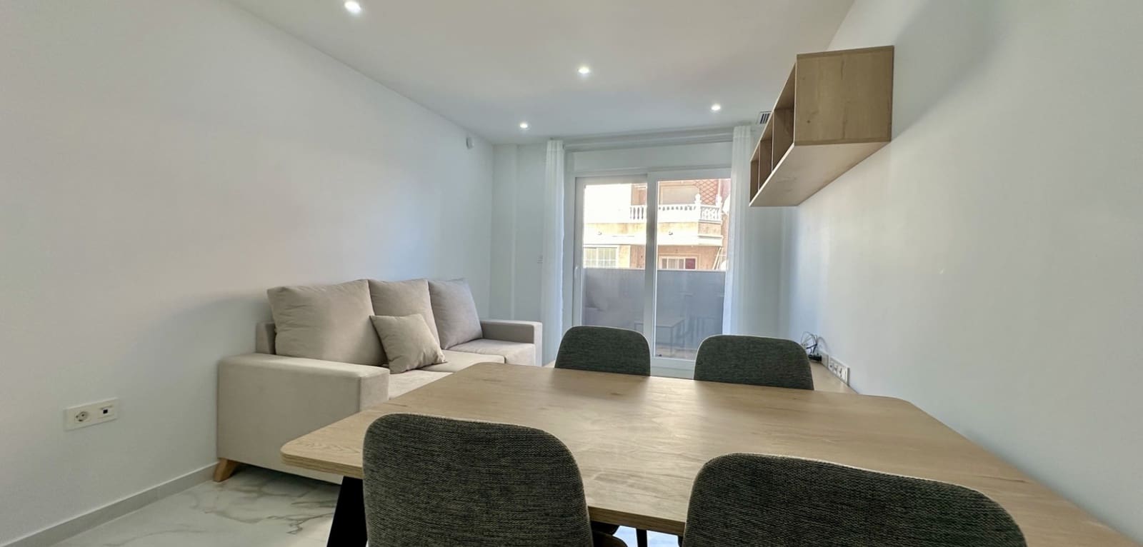 2 sypialnia Apartament na sprzedaż w Torrevieja - 239 000 € (Ref: 10084246)