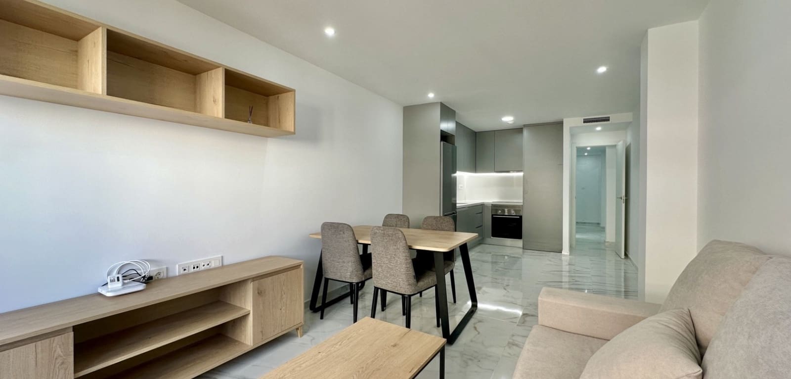 2 sypialnia Apartament na sprzedaż w Torrevieja - 239 000 € (Ref: 10084246)