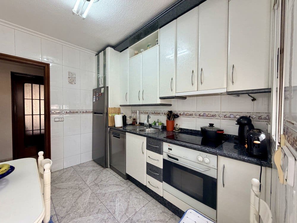 6 sovrum Lägenhet till salu i Torrevieja - 600 000 € (Ref: 10084258)