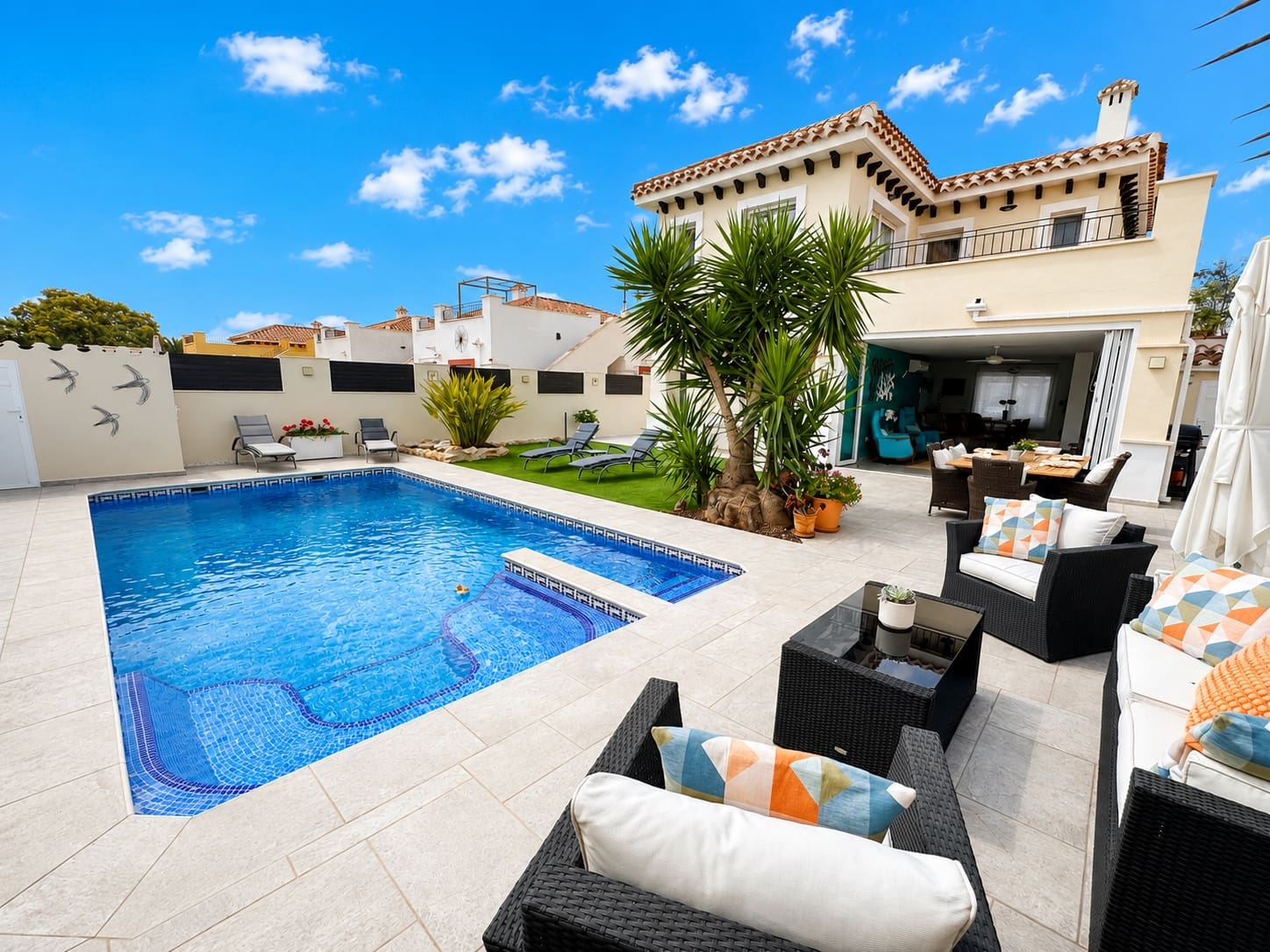 Chalet de 3 habitaciones en Mar Menor Golf Resort en venta con piscina garaje - 575.000 € (Ref: 10084260)