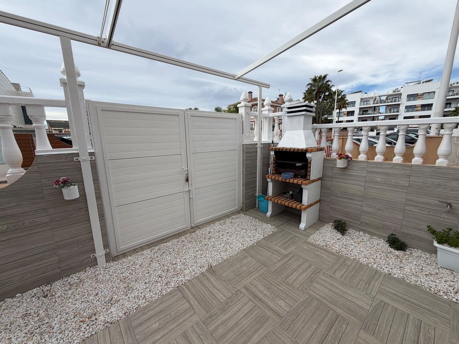 4 makuuhuone Omakotitalo myytävänä paikassa Orihuela Costa - 279 000 € (Ref: 10084263)