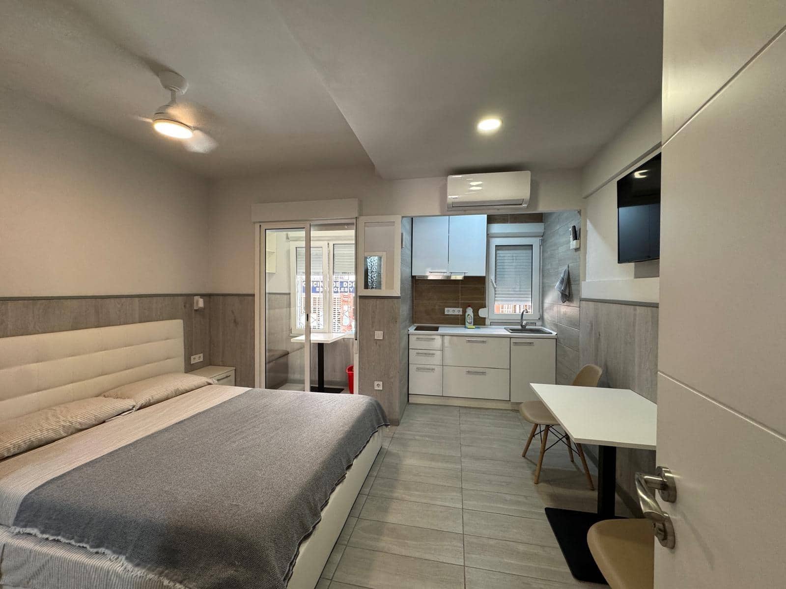 2 chambre Appartement à vendre à Torrevieja avec piscine - 165 000 € (Ref: 10084277)