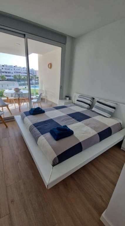 2 Zimmer Apartment zu verkaufen in Villamartin mit Pool - 279.900 € (Ref: 10084305)