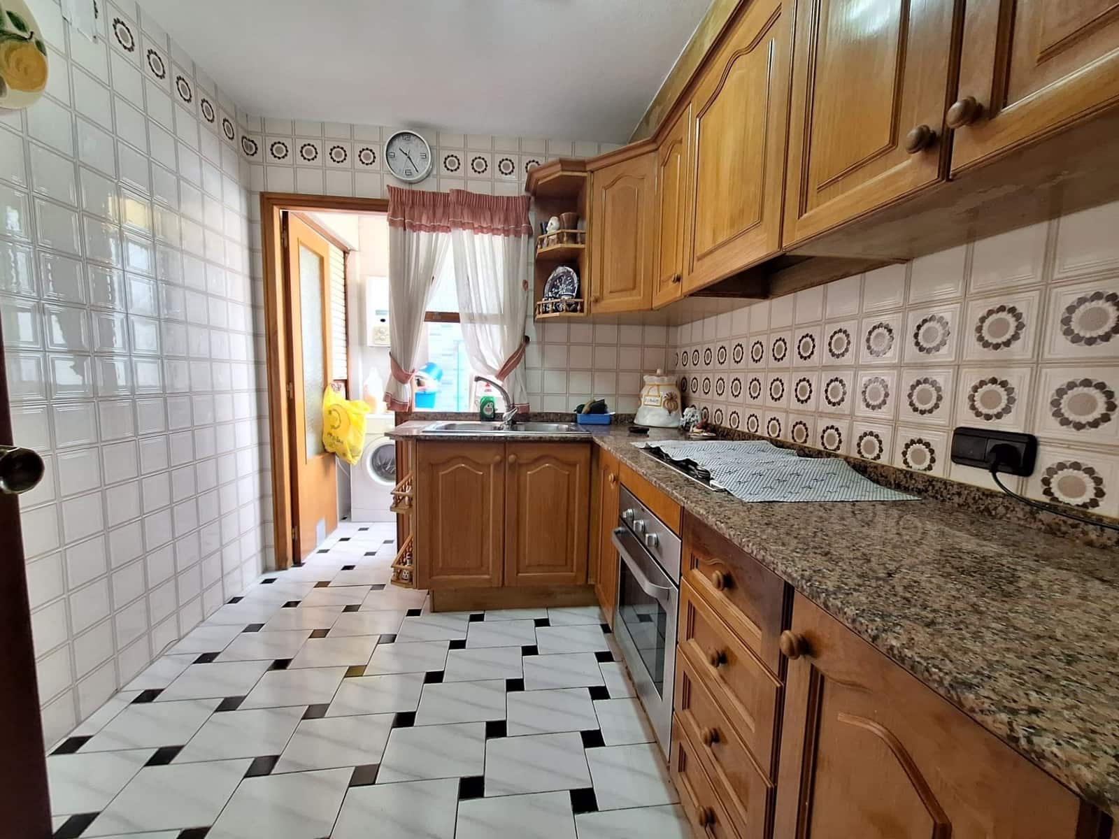 3 bedroom Apartment for sale in Torrevieja - € 164,900 (Ref: 10084328)
