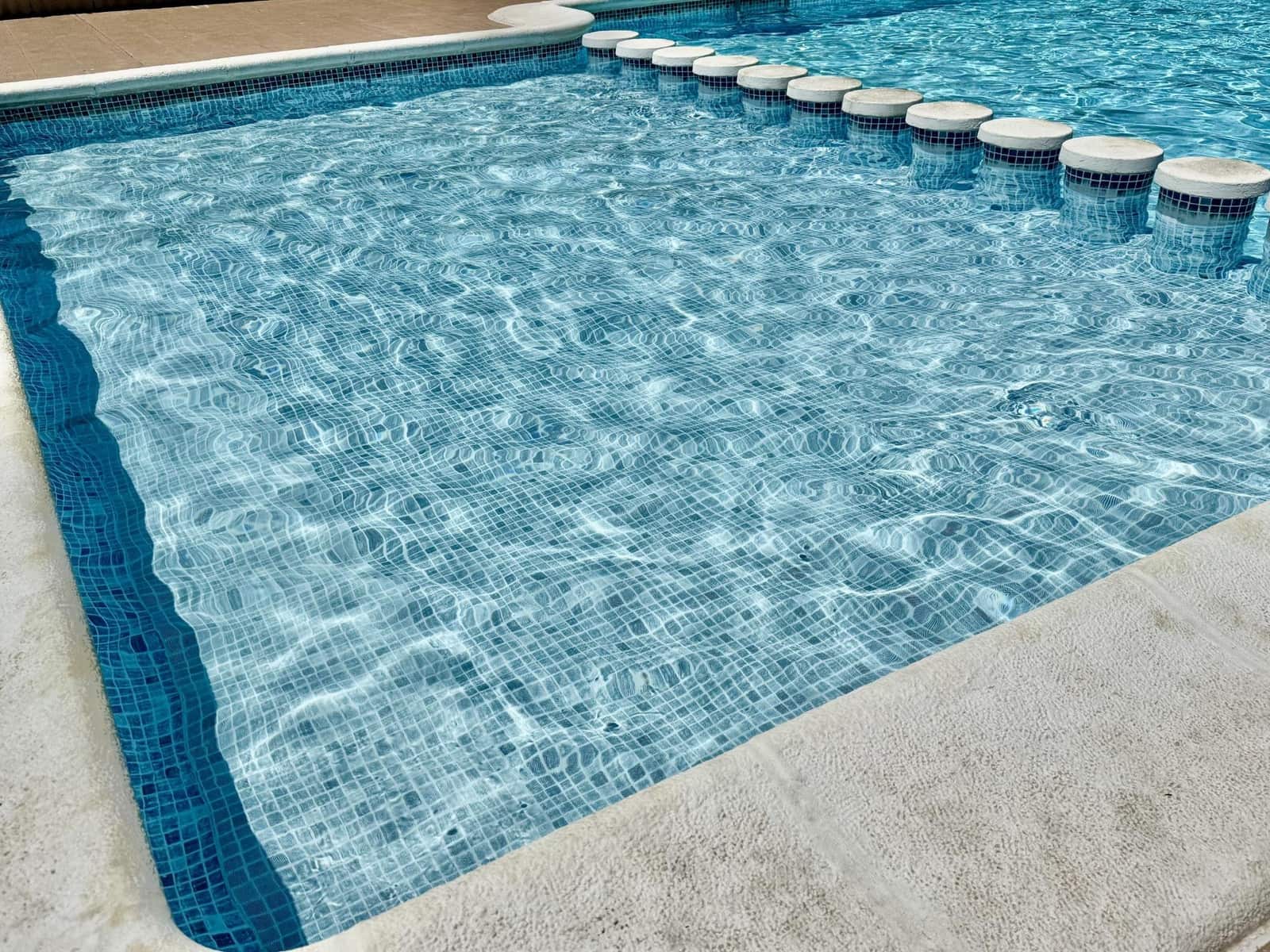 2 quarto Casa em Banda para venda em Torrevieja com piscina - 169 500 € (Ref: 10084341)