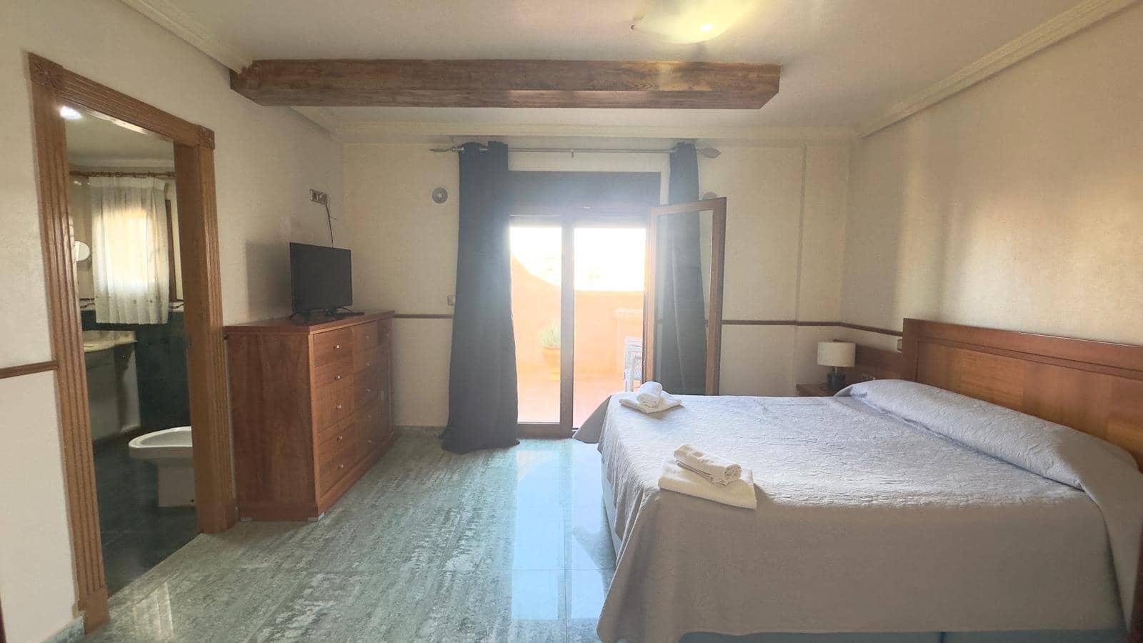 4 makuuhuone Huoneisto myytävänä paikassa Torrevieja - 480 000 € (Ref: 10084355)