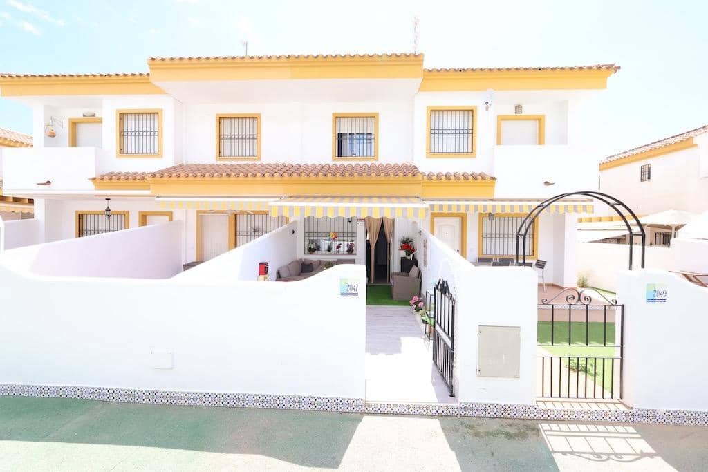2 bedroom Apartment for sale in Pilar de la Horadada with pool - € 229,900 (Ref: 10084371)