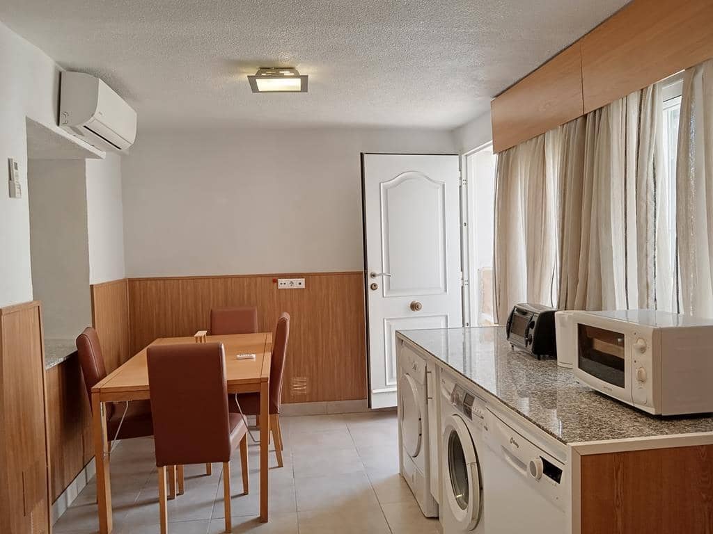 4 bedroom Townhouse for sale in Los Montesinos with pool garage - € 285,000 (Ref: 10084405)