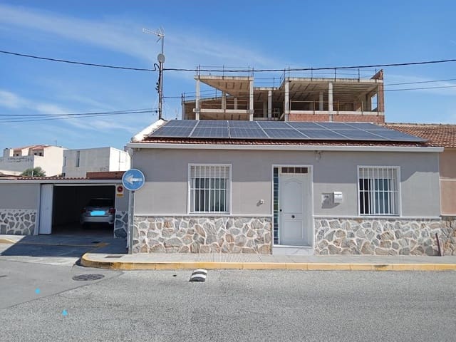 4 bedroom Townhouse for sale in Los Montesinos with pool garage - € 285,000 (Ref: 10084405)