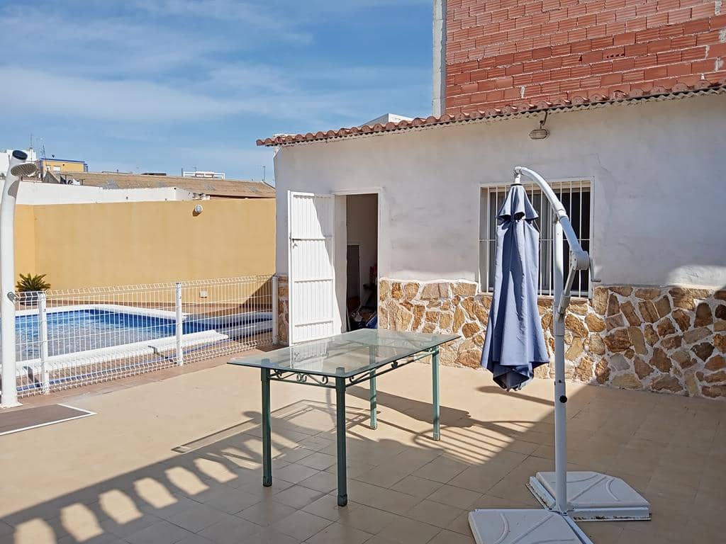 4 bedroom Townhouse for sale in Los Montesinos with pool garage - € 285,000 (Ref: 10084405)