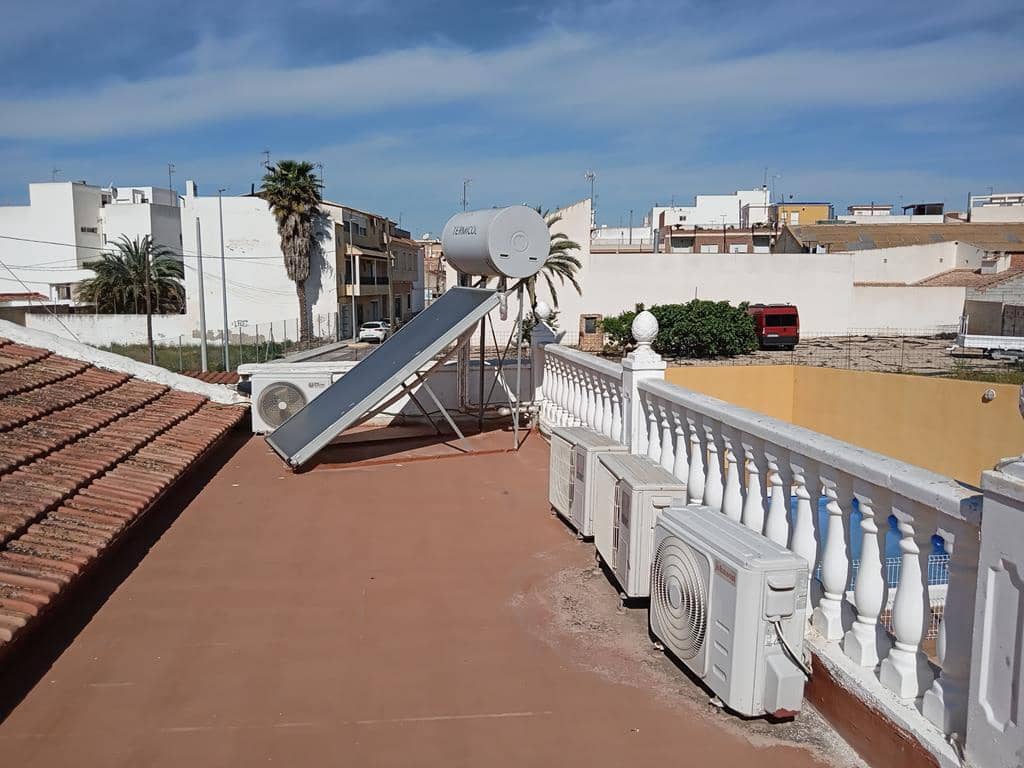 4 bedroom Townhouse for sale in Los Montesinos with pool garage - € 285,000 (Ref: 10084405)