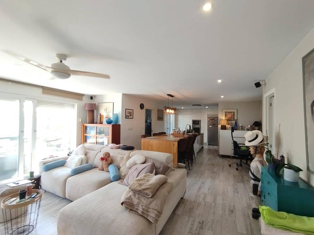 2 soveværelse Villa til salg i Torrevieja med swimmingpool garage - € 465.000 (Ref: 10084412)