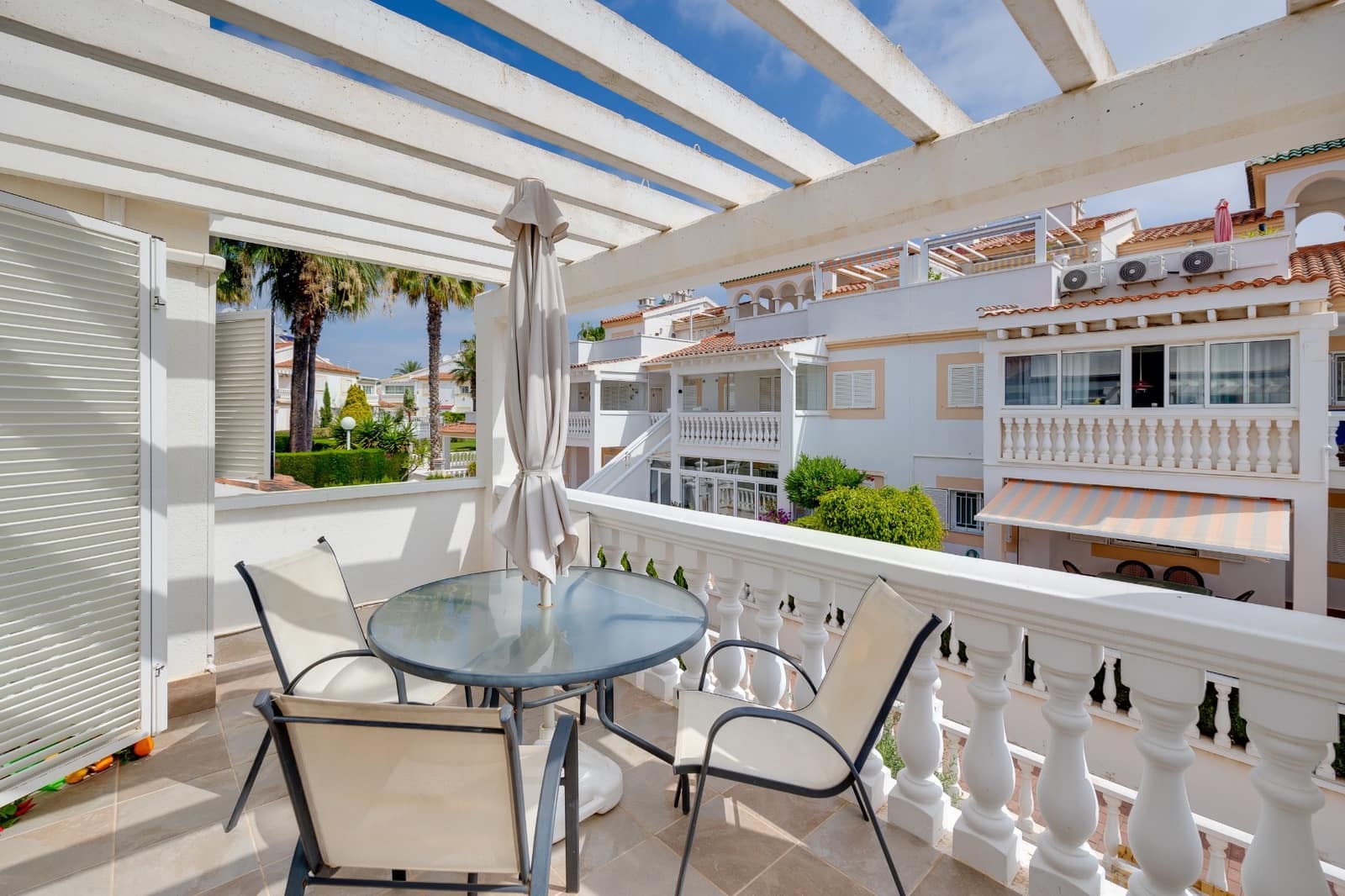 Apartamento de 2 habitaciones en Orihuela Costa en venta con piscina - 229.000 € (Ref: 10084423)