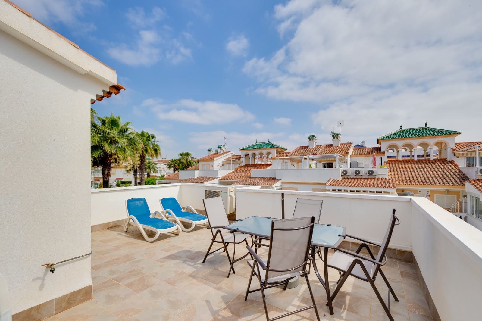 Apartamento de 2 habitaciones en Orihuela Costa en venta con piscina - 229.000 € (Ref: 10084423)