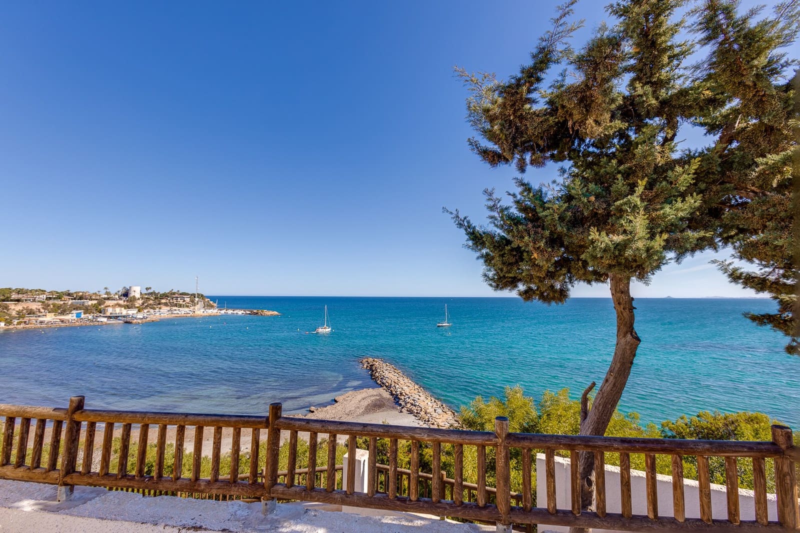 Apartamento de 2 habitaciones en Orihuela Costa en venta con piscina - 229.000 € (Ref: 10084423)