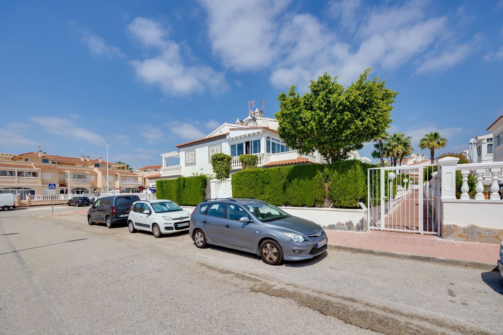 Apartamento de 2 habitaciones en Orihuela Costa en venta con piscina - 229.000 € (Ref: 10084423)