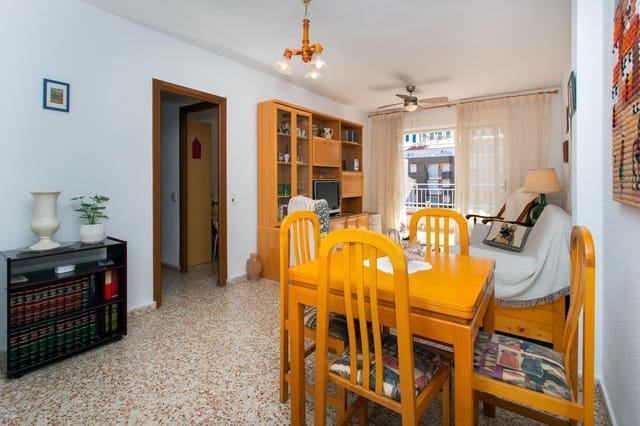 Apartamento de 3 habitaciones en Las Piscinas Naturales, Torrevieja en venta - 190.000 € (Ref: 10084496)