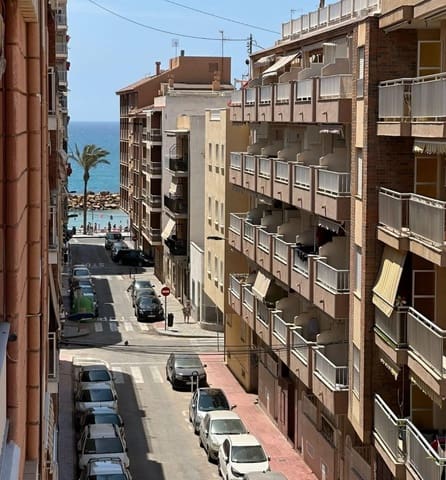 Apartamento de 2 habitaciones en Las Piscinas Naturales, Torrevieja en venta con piscina - 265.000 € (Ref: 10084506)
