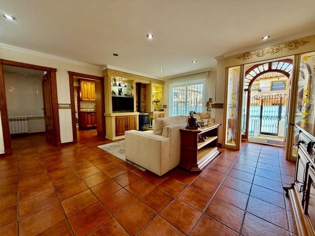 4 slaapkamer Halfvrijstaande villa te koop in La Zenia, Orihuela - € 430.000 (Ref: 10084558)