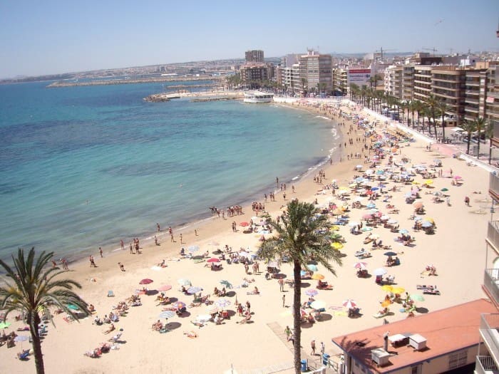 2 Zimmer Apartment zu verkaufen in Torrevieja mit Pool - 265.000 € (Ref: 10084570)
