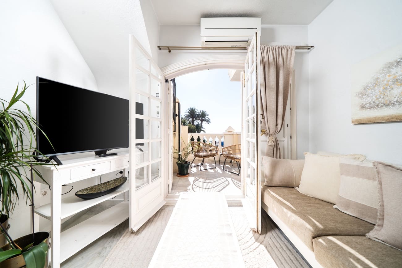 2 soverom Leilighet til salgs i Torrevieja med svømmebasseng garasje - € 329 000 (Ref: 10084572)