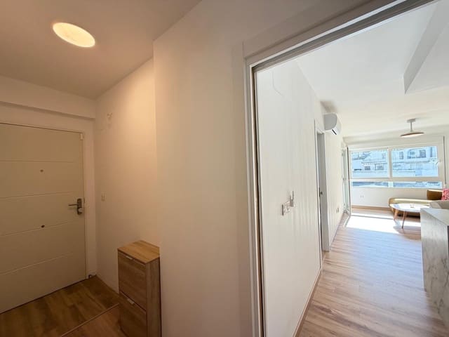 2 Zimmer Apartment zu verkaufen in Dehesa de Campoamor, Orihuela mit Pool - 295.000 € (Ref: 10084580)