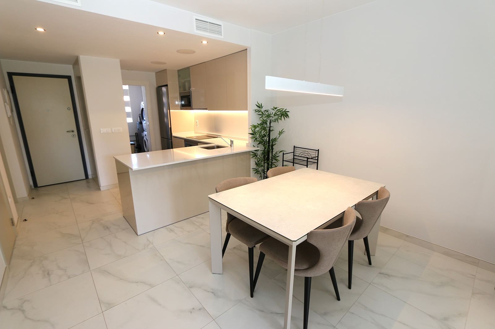 2 soverom Leilighet til salgs i Playa Flamenca med svømmebasseng garasje - € 425 000 (Ref: 10084583)