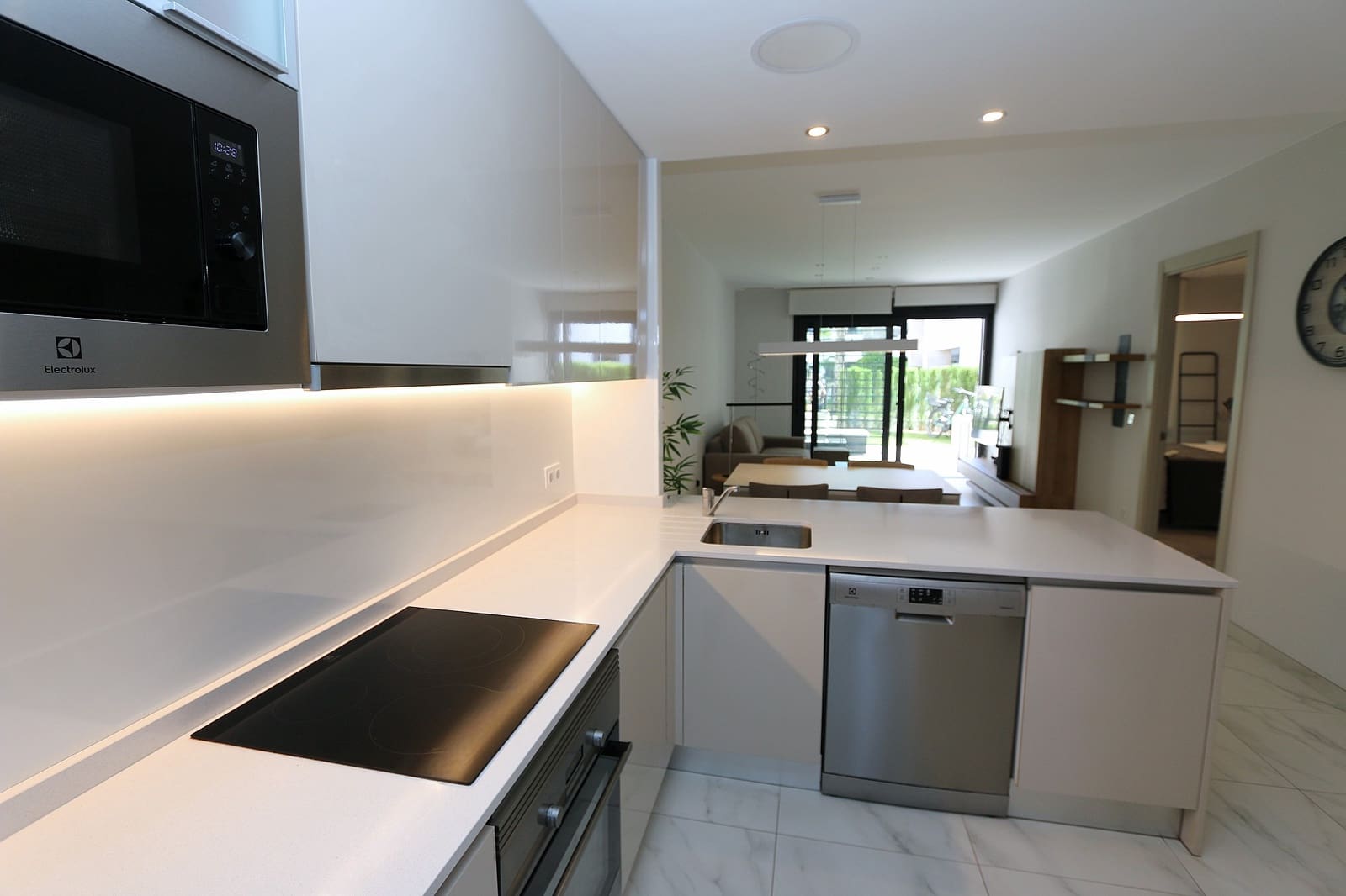 2 soverom Leilighet til salgs i Playa Flamenca med svømmebasseng garasje - € 425 000 (Ref: 10084583)