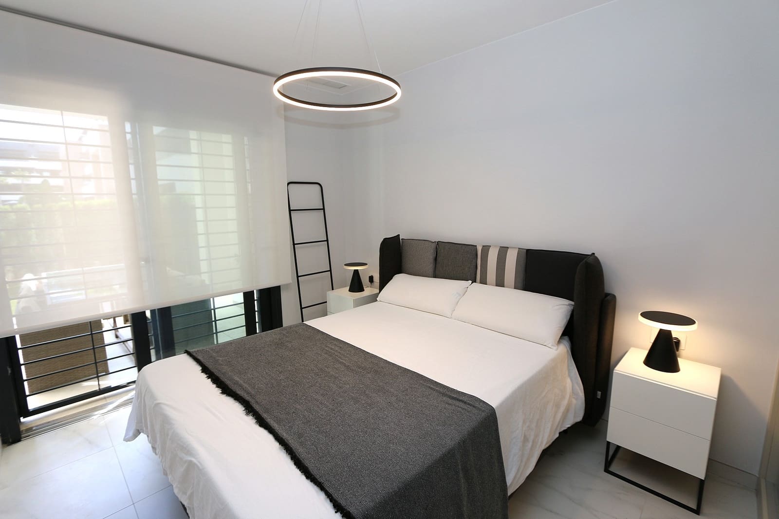2 soverom Leilighet til salgs i Playa Flamenca med svømmebasseng garasje - € 425 000 (Ref: 10084583)