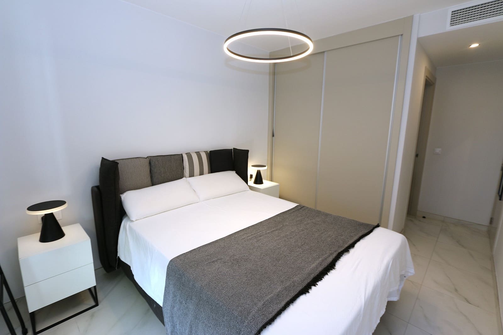 2 soverom Leilighet til salgs i Playa Flamenca med svømmebasseng garasje - € 425 000 (Ref: 10084583)