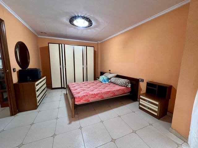 4 quarto Apartamento para venda em Las Piscinas Naturales, Torrevieja - 155 000 € (Ref: 10084596)