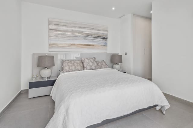 4 soveværelse Villa til salg i Algorfa med swimmingpool garage - € 580.000 (Ref: 10084599)