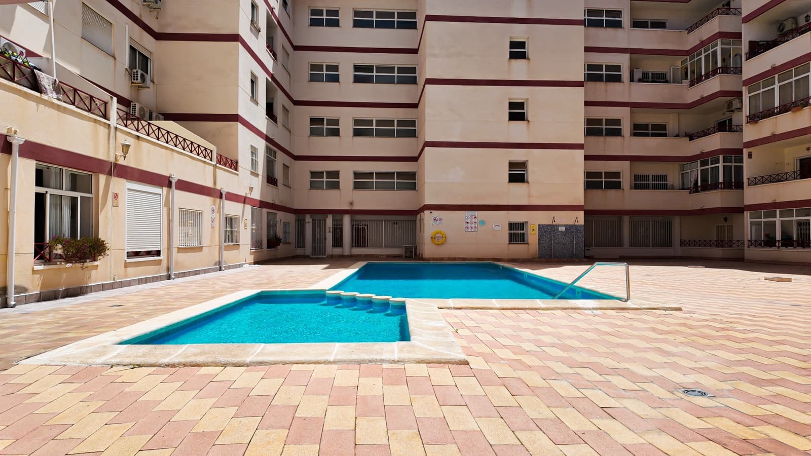 2 sovrum Lägenhet till salu i Torrevieja med pool - 159 000 € (Ref: 10084634)