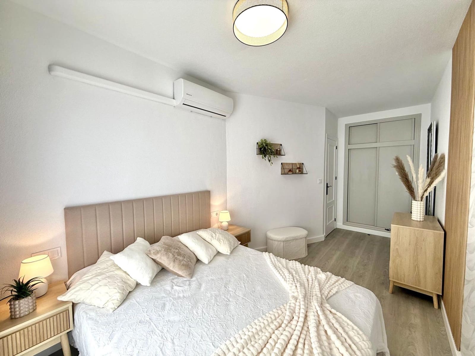 1 sovrum Lägenhet till salu i Torrevieja - 159 900 € (Ref: 10084658)