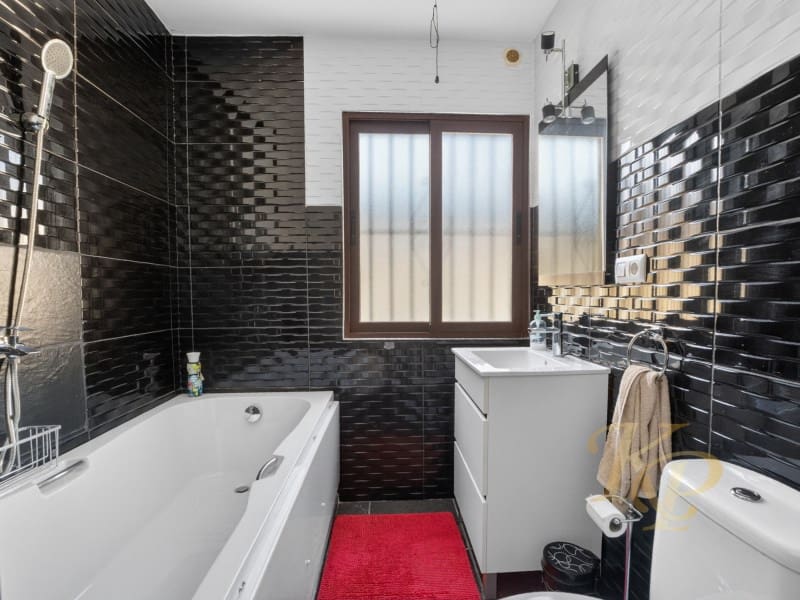 3 soveværelse Villa til salg i Torrevieja - € 476.000 (Ref: 10084677)