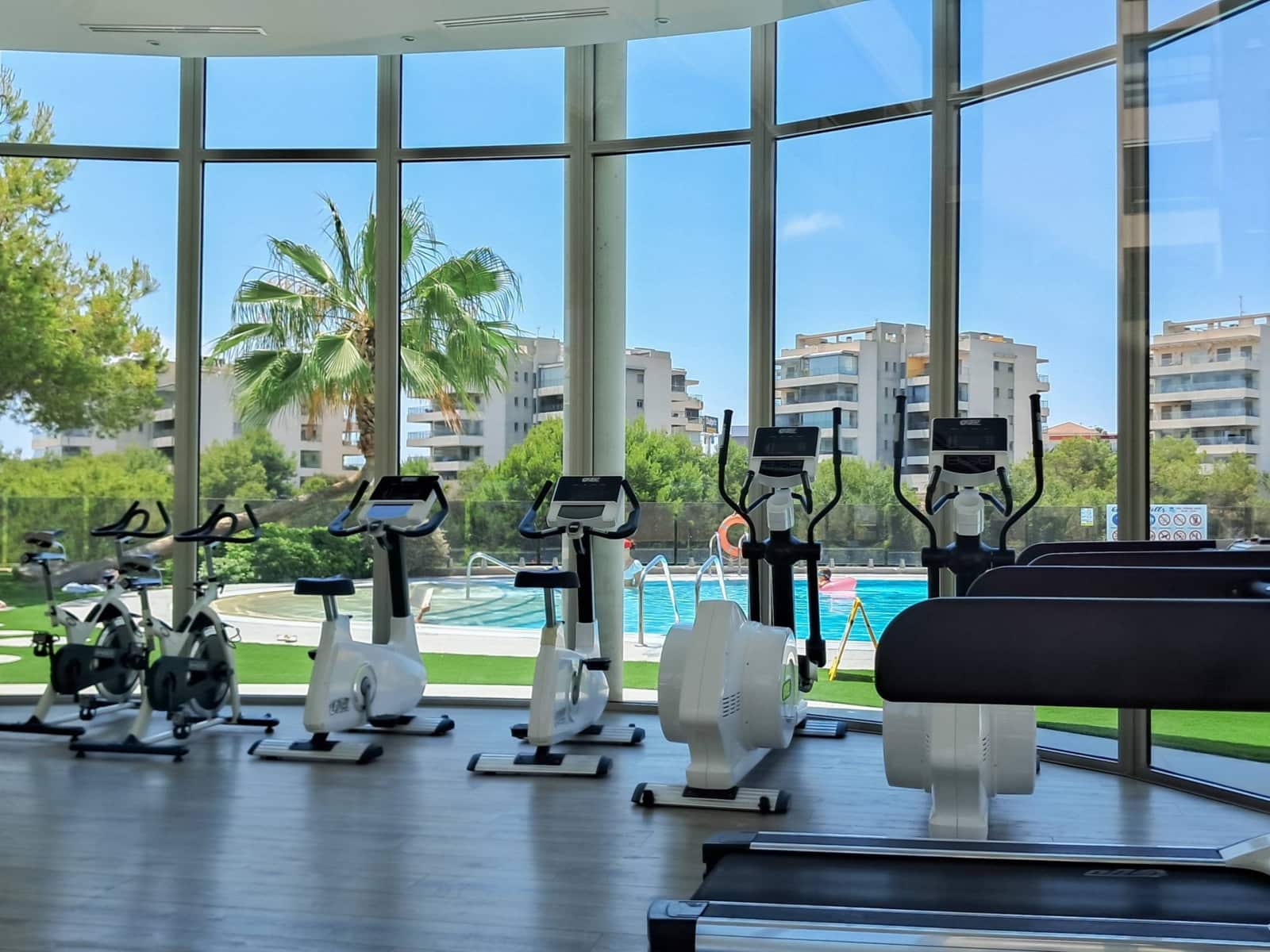 3 sovrum Lägenhet till salu i Orihuela Costa med pool - 359 000 € (Ref: 10084683)
