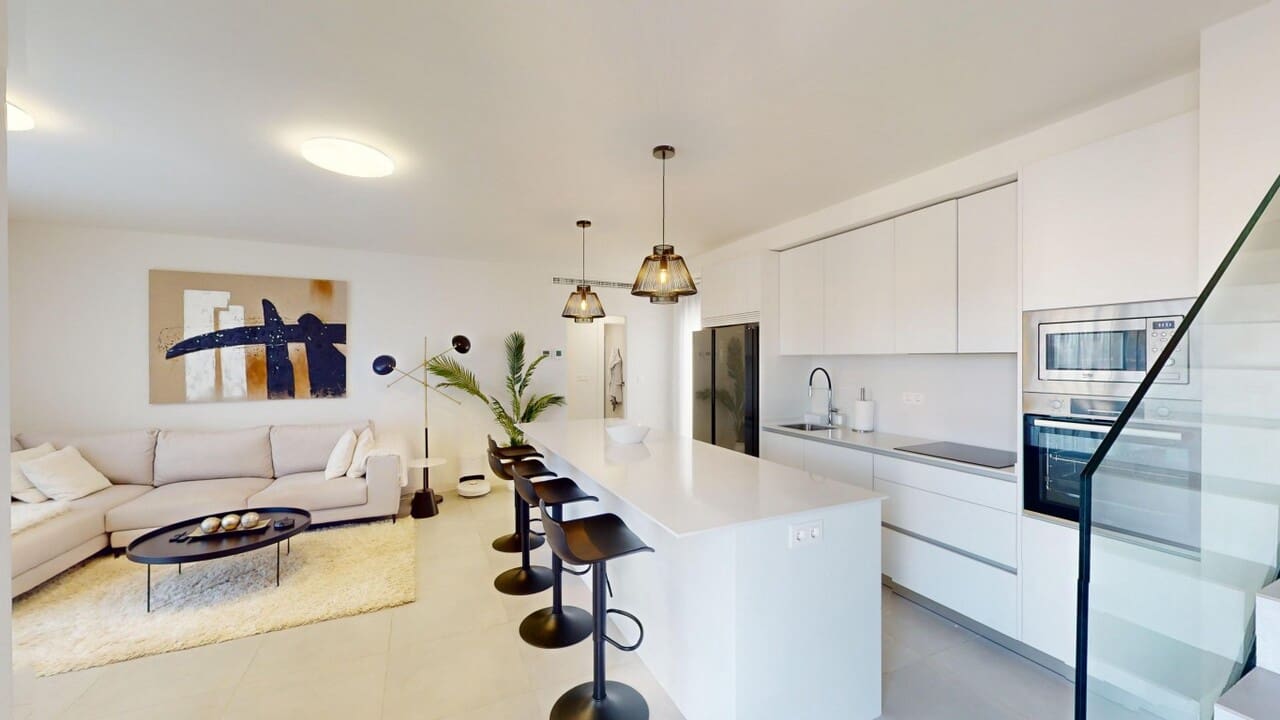 3 slaapkamer Villa te koop in Roldan met zwembad - € 379.000 (Ref: 10084707)